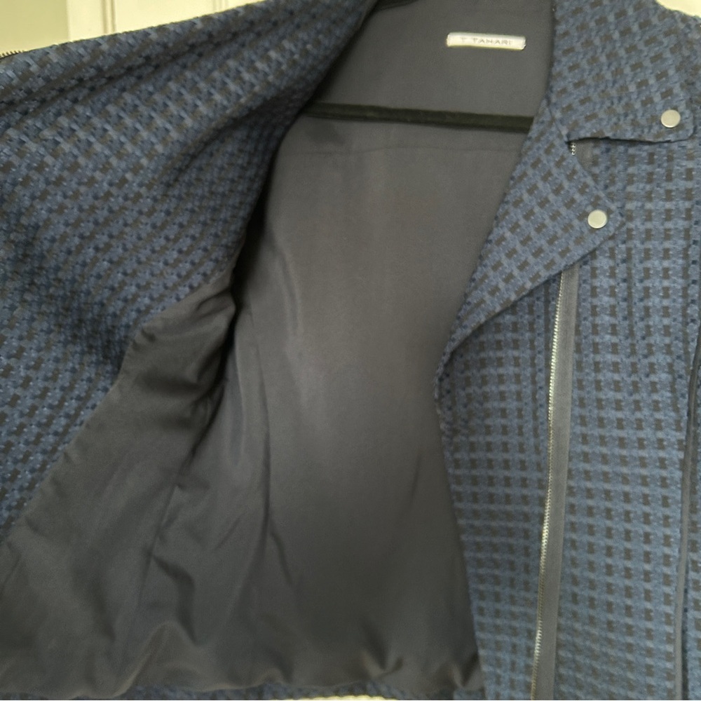 3/$20 T Tahari navy blue and black jacket, size small - Picture 7 of 11